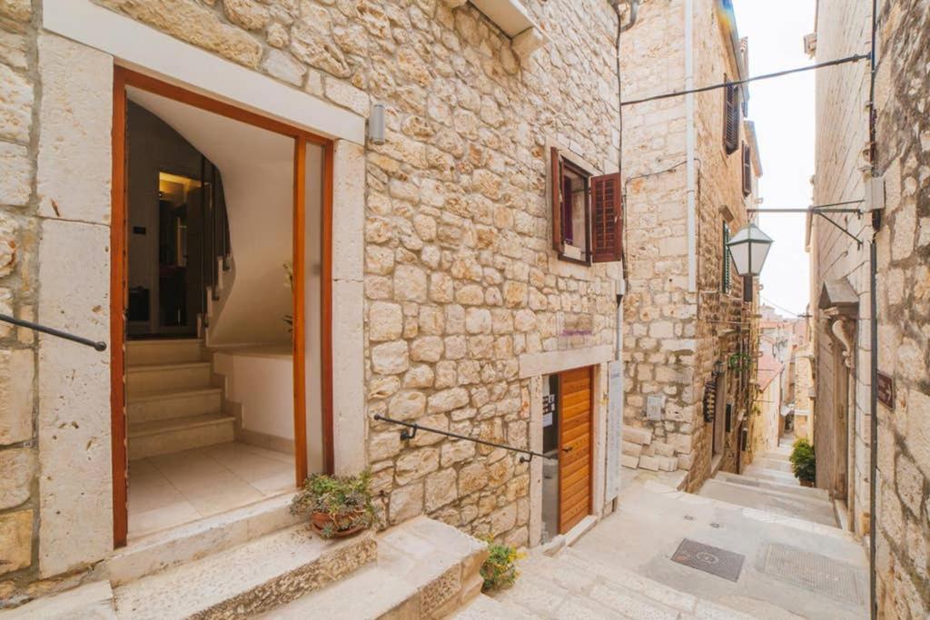 Villa Boutique Old Town House Karkovich Hvar Town Exterior foto