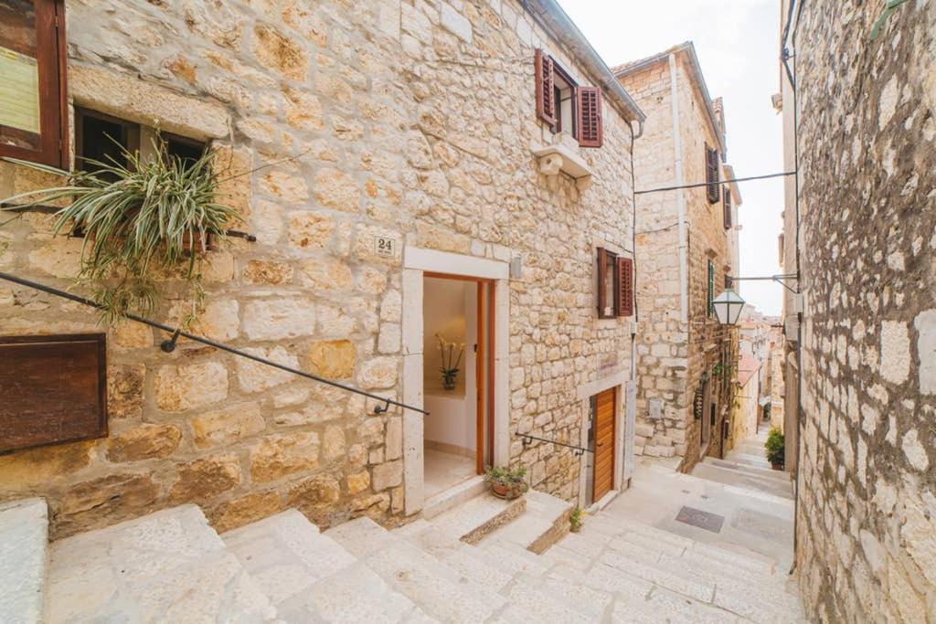 Villa Boutique Old Town House Karkovich Hvar Town Exterior foto