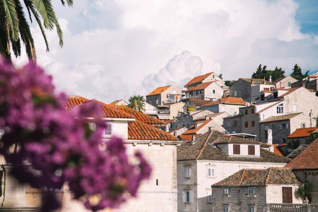Villa Boutique Old Town House Karkovich Hvar Town Exterior foto